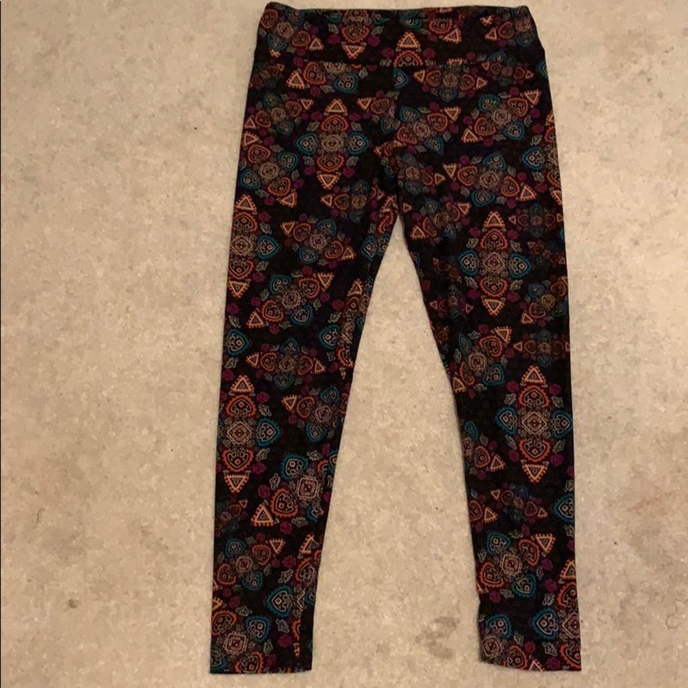 Never worn, printed leggings - tall & curvy